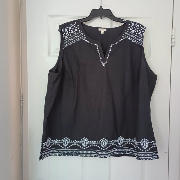 Talbot's Tops - Talbot's embroidered summer top